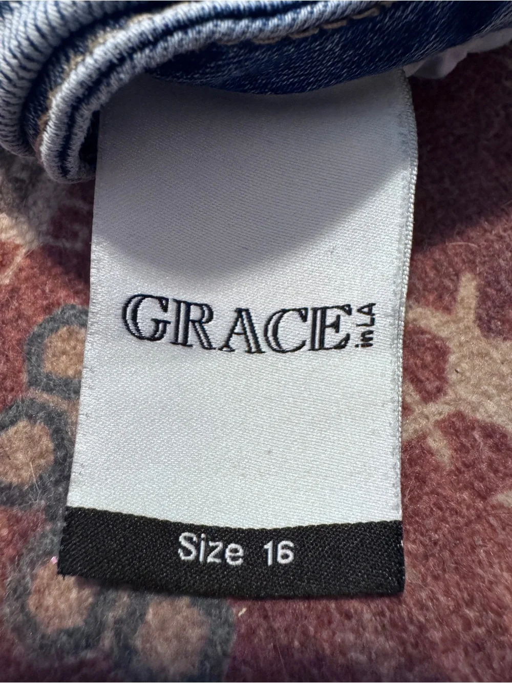 Grace white and black branded garment tag